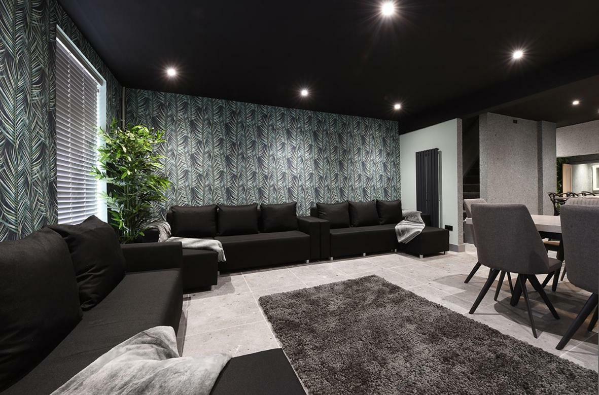 La Jungle Du Swan Apartment Манчестър Екстериор снимка
