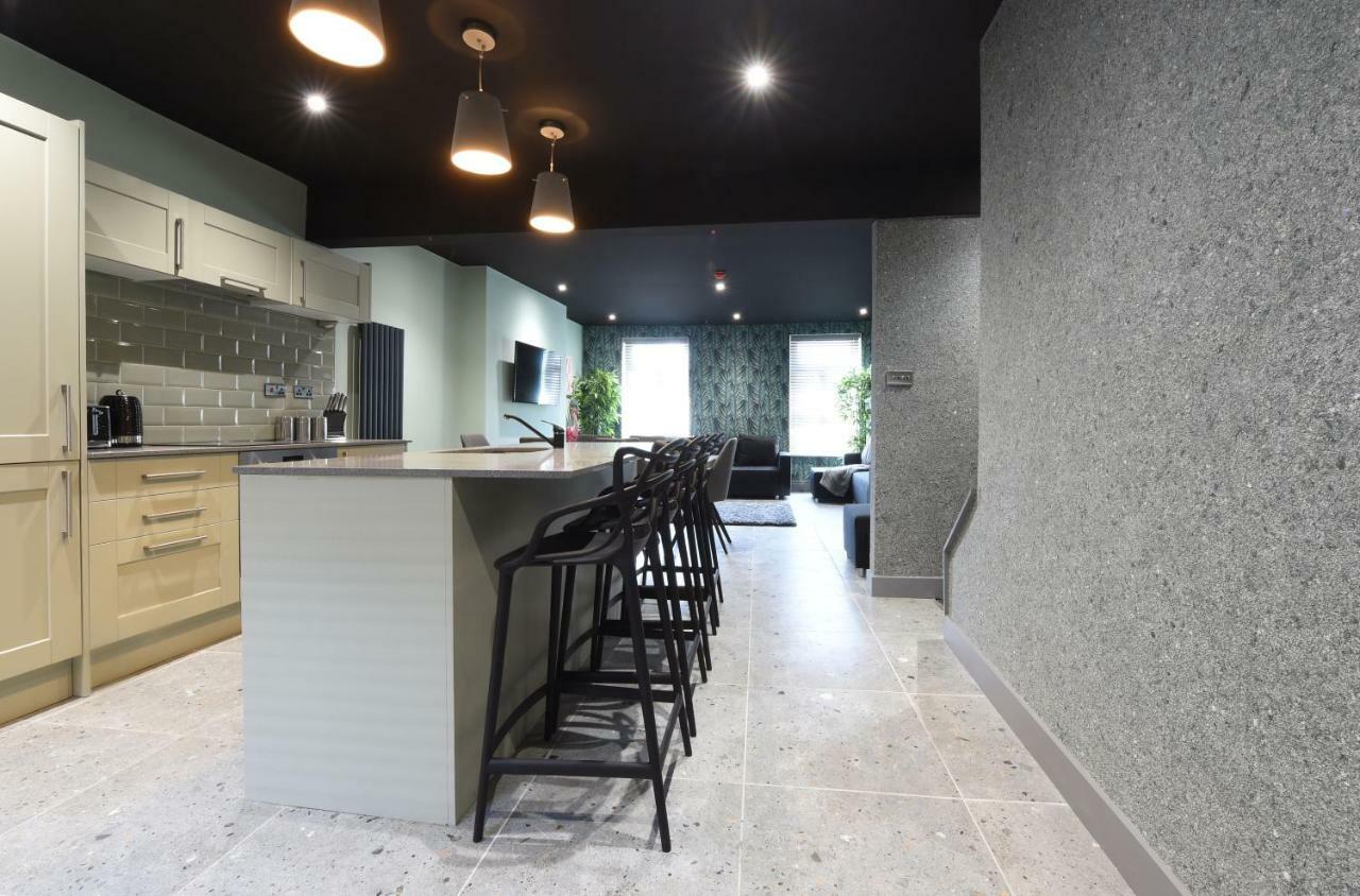 La Jungle Du Swan Apartment Манчестър Екстериор снимка